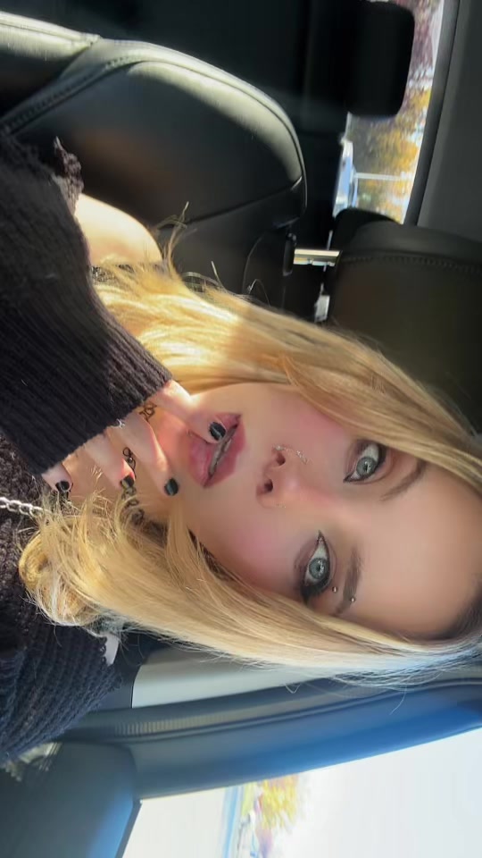 @Kate 🖤🗡️