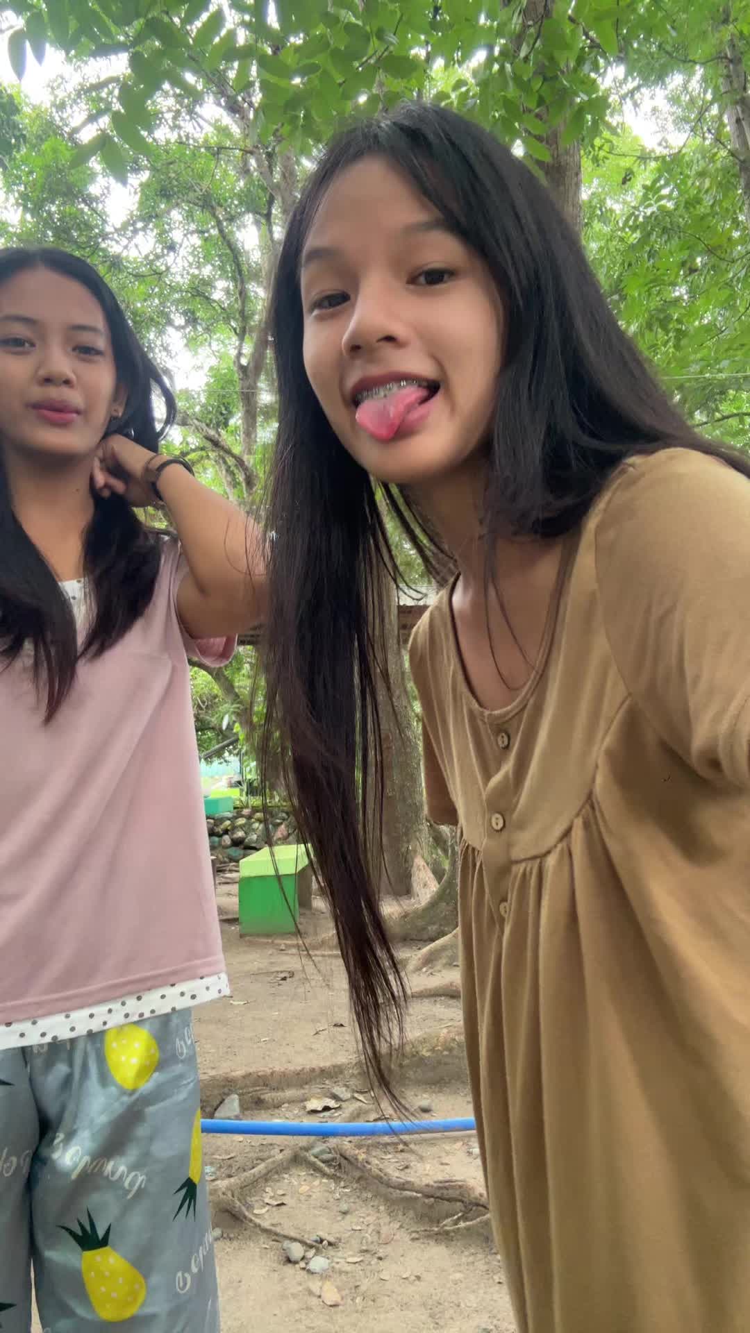 @litchownie.
