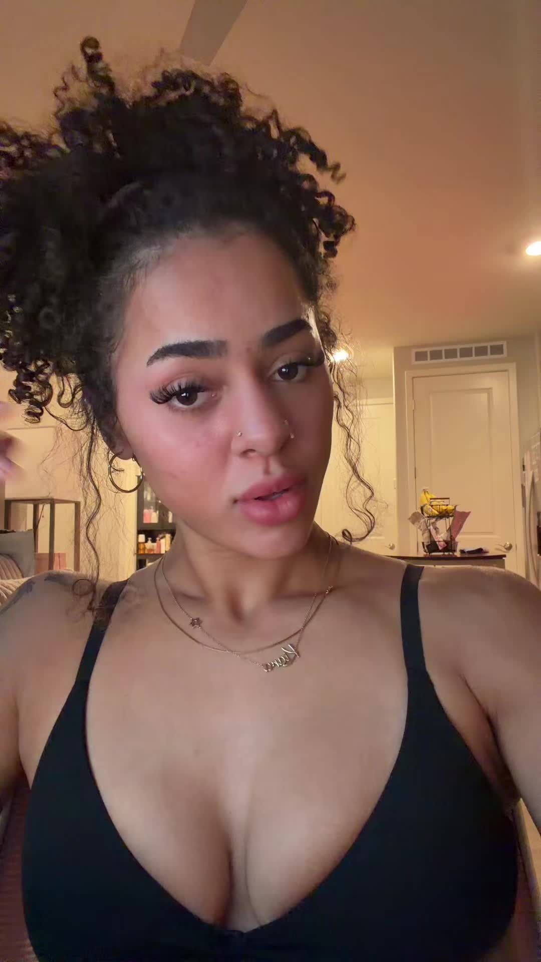 @kiaraafterhours