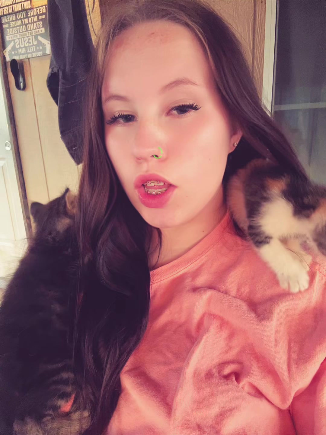 @Itsyagirlmaci