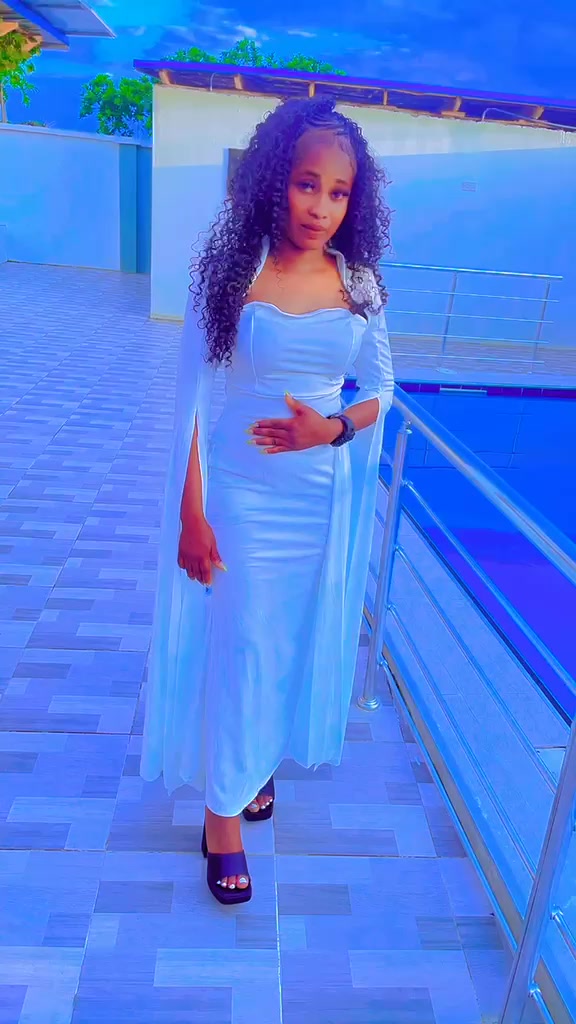 @Anikeade💕💕🥹