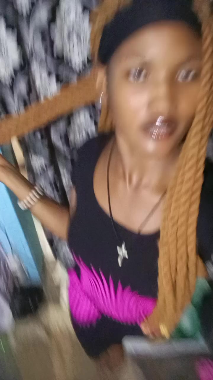 @Tchaniss.spam4