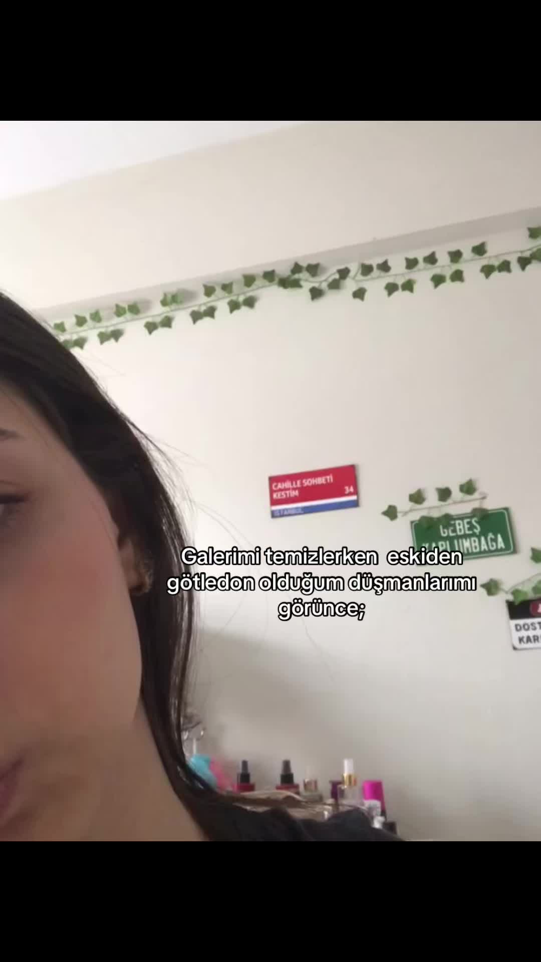 @𖤐