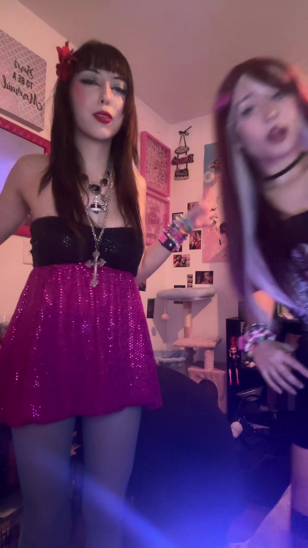 @arianaschilling
