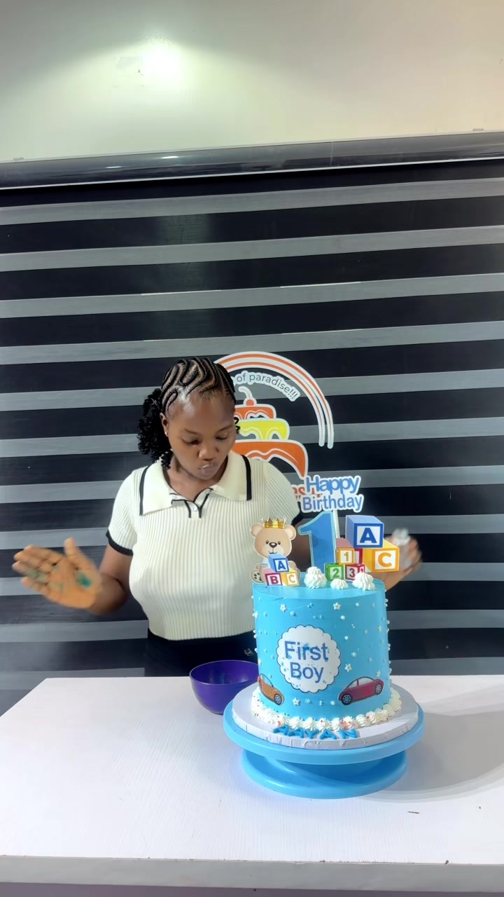 @Baker in command/abule egba 🎂