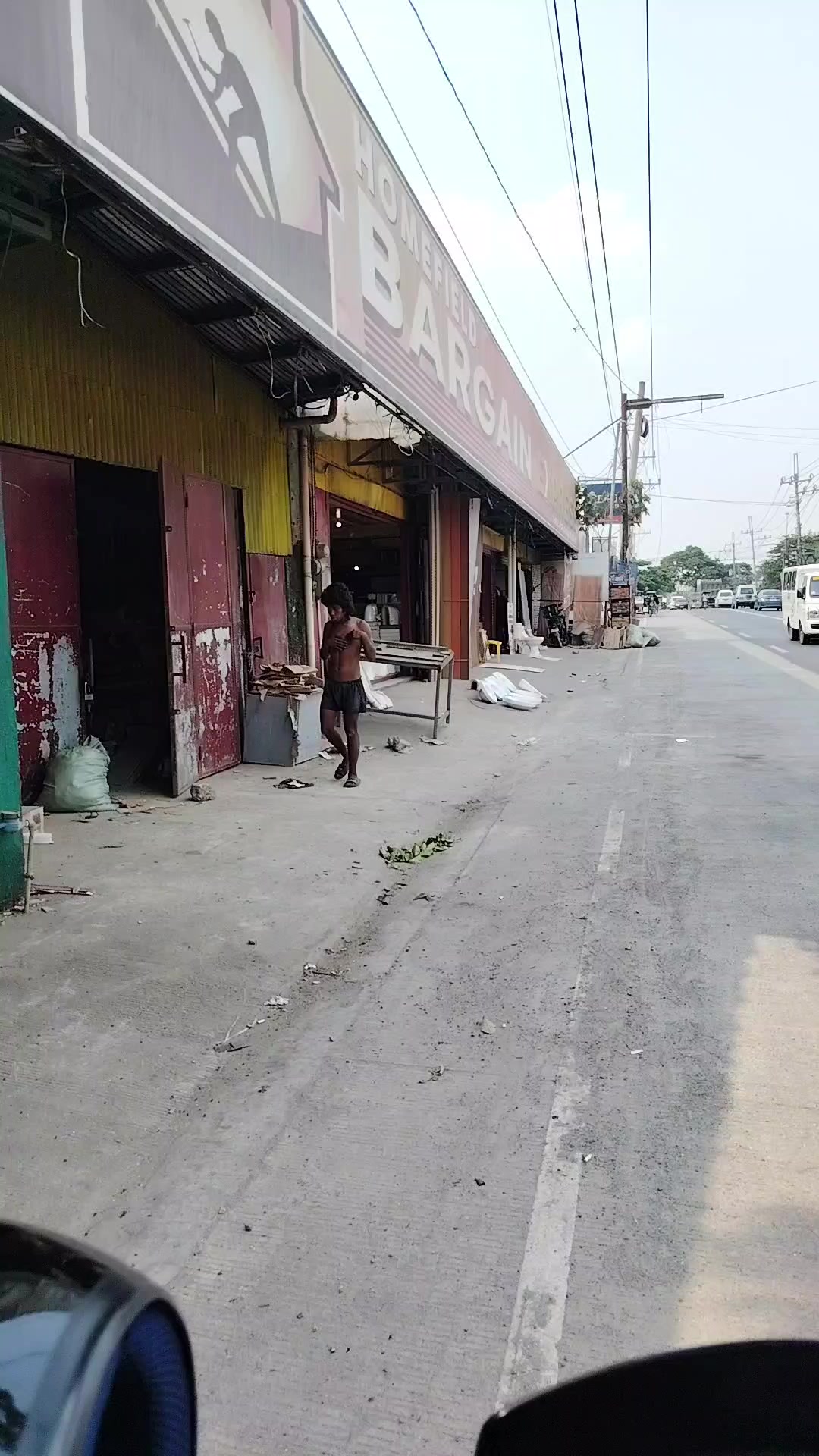 @JR Dela Pe&ntilde;a ☑