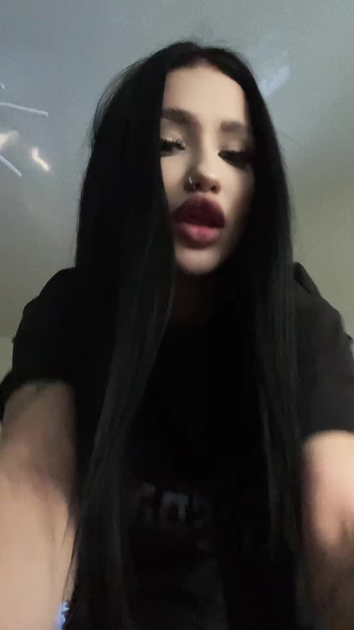 @Кошка