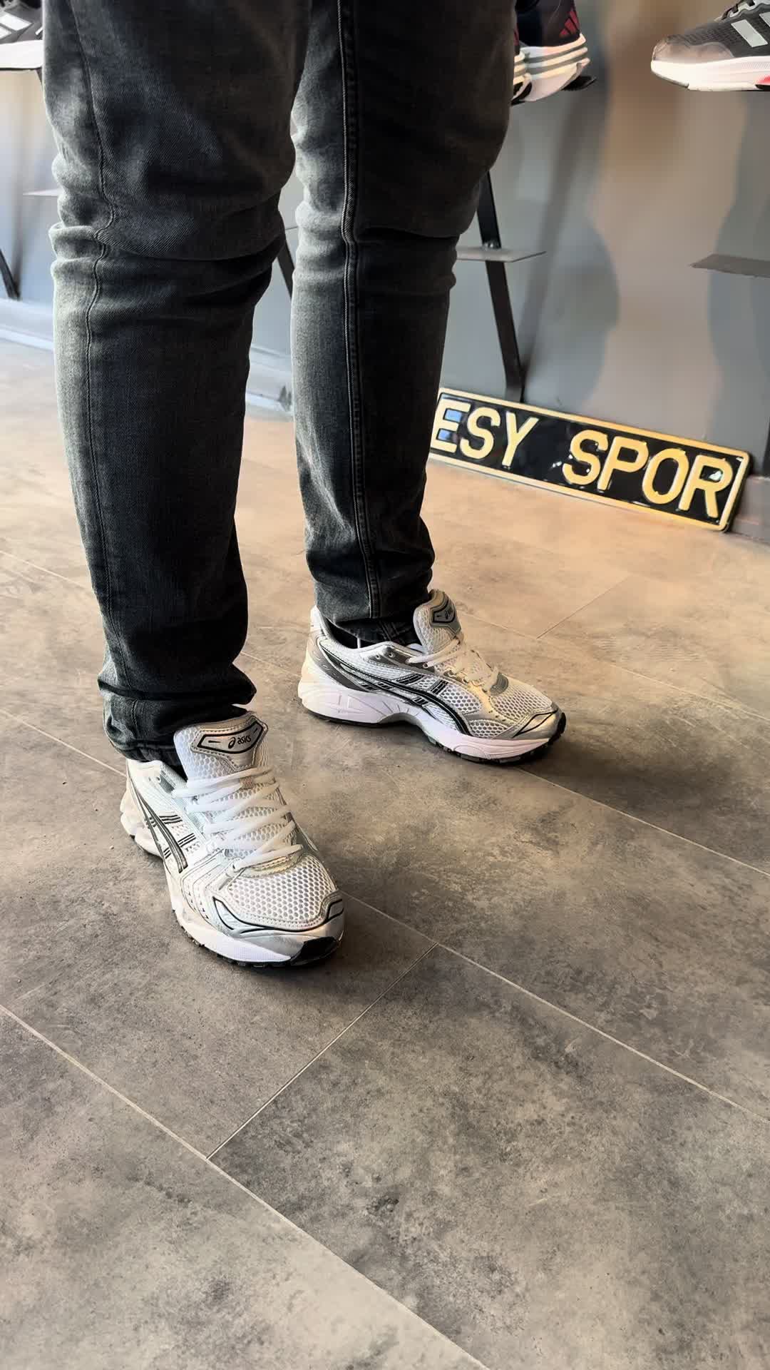 @ESY SPOR