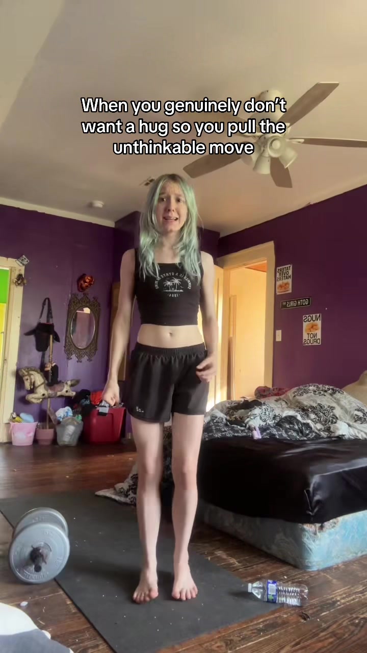 @GothgirlHarls