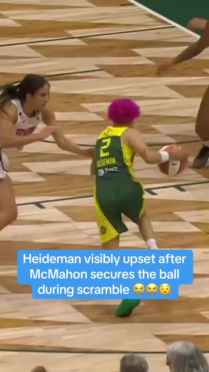 @theesportsgirl