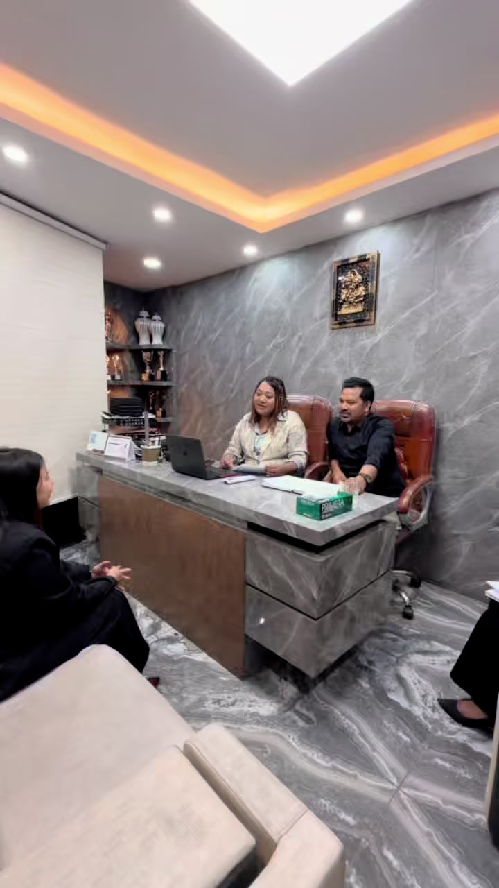 @ZOOM BEAUTY ACADEMY