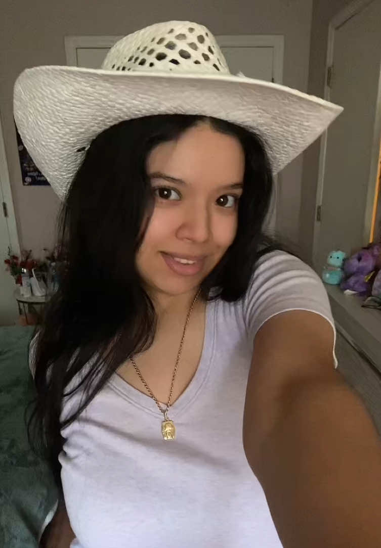 @Emilystzaco