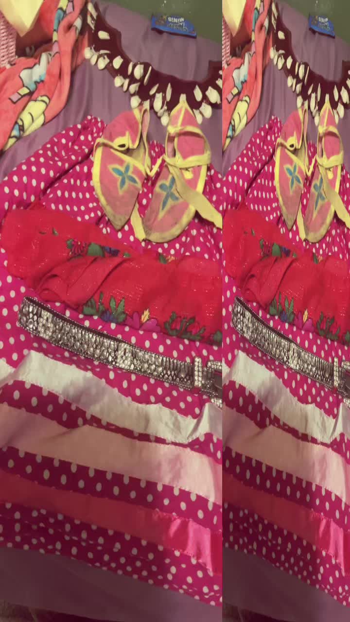 @~*Jingle native dancer*~