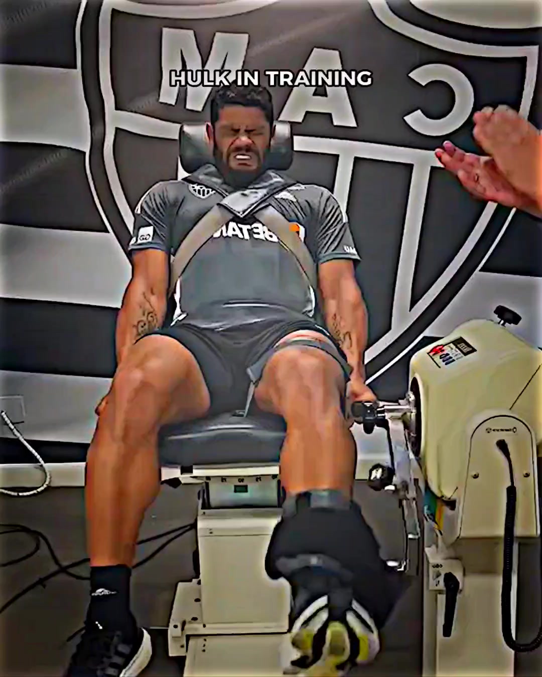 @حـمـودي فـيـنـي ♕🔥