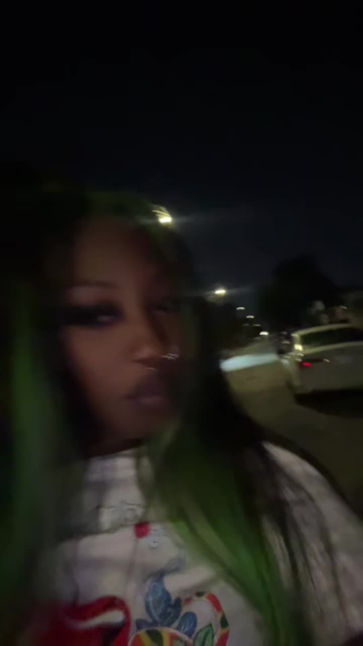 @missbratt.t