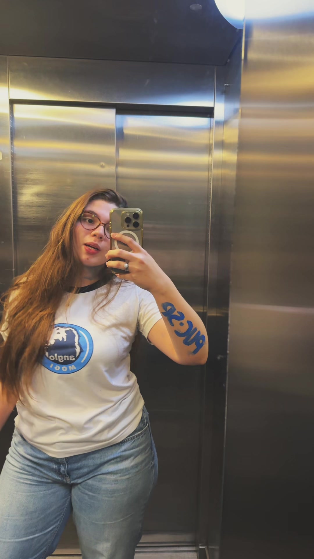 @clara