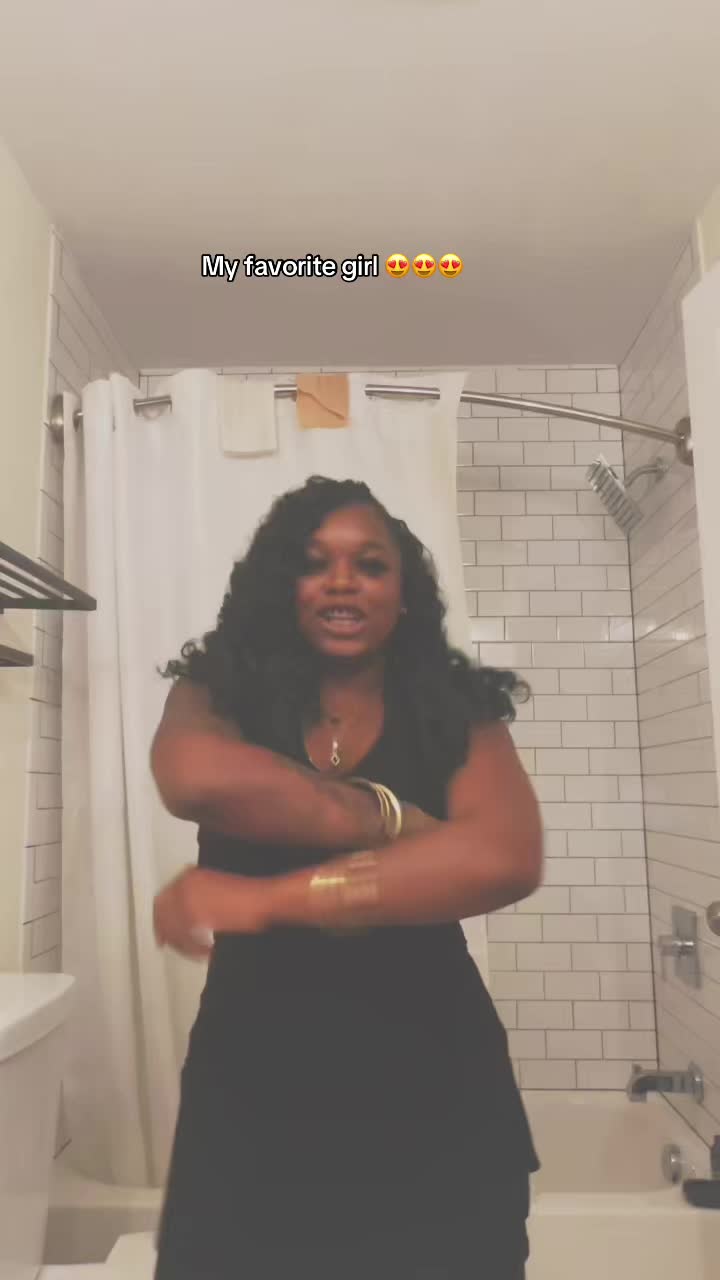 @_.mariahhsoofine
