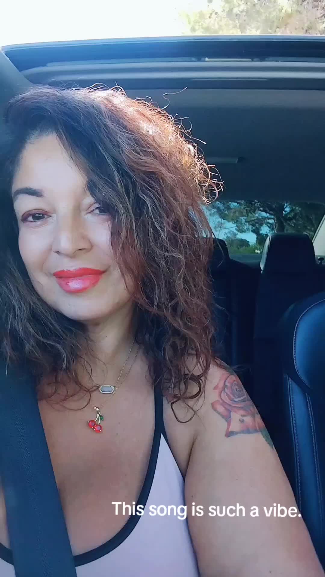 @julie🍒🌹