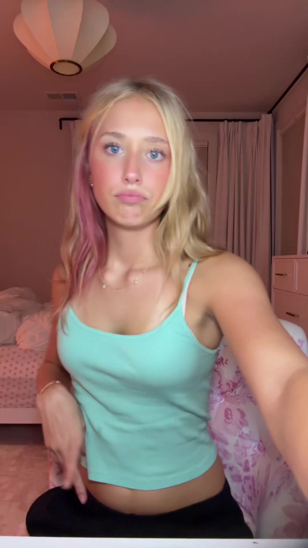 @ellazmanydraftz