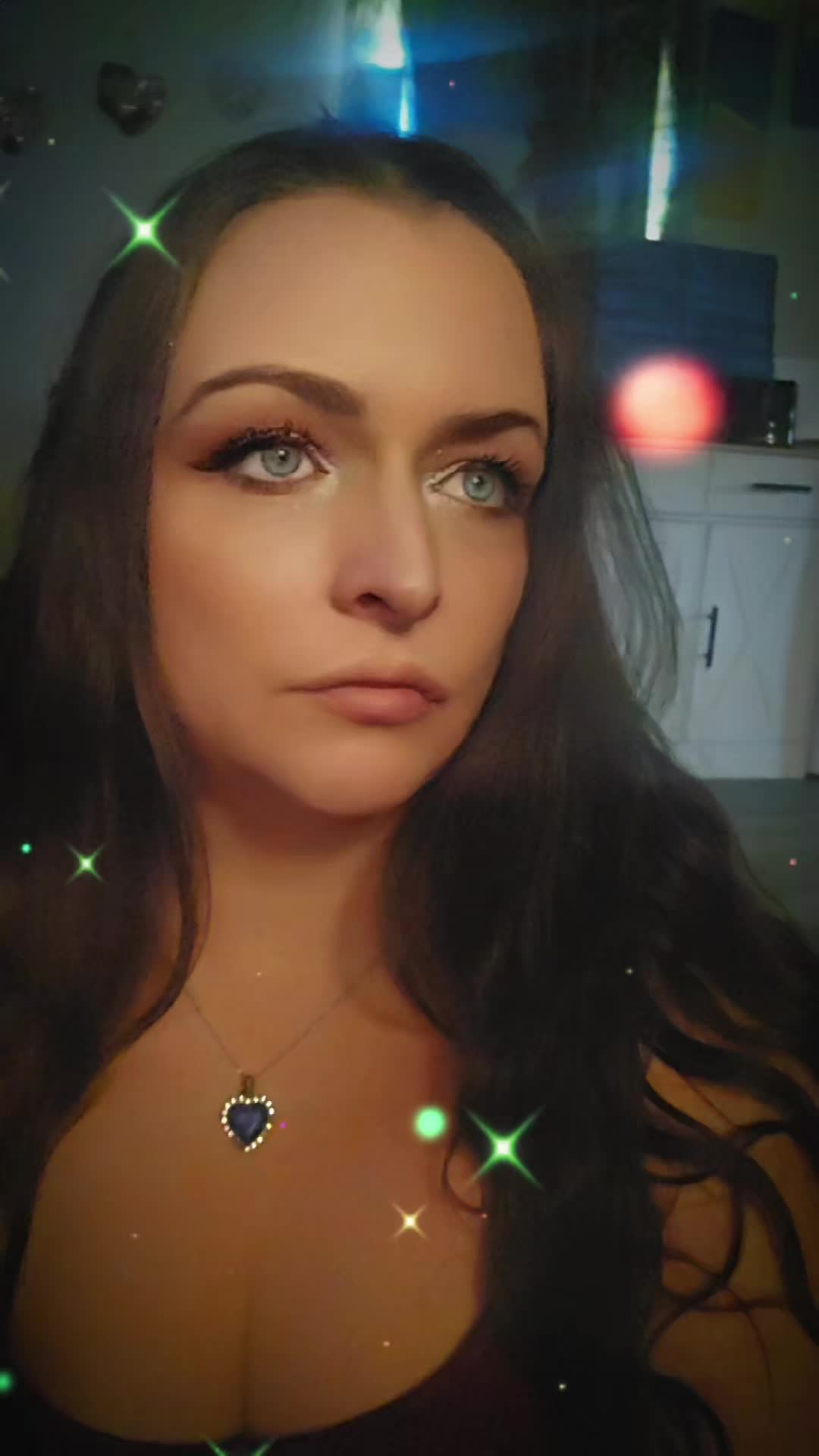 @KimCroft🧸🌹💙🎸🐋🐬🦋😈👻☘️🔥