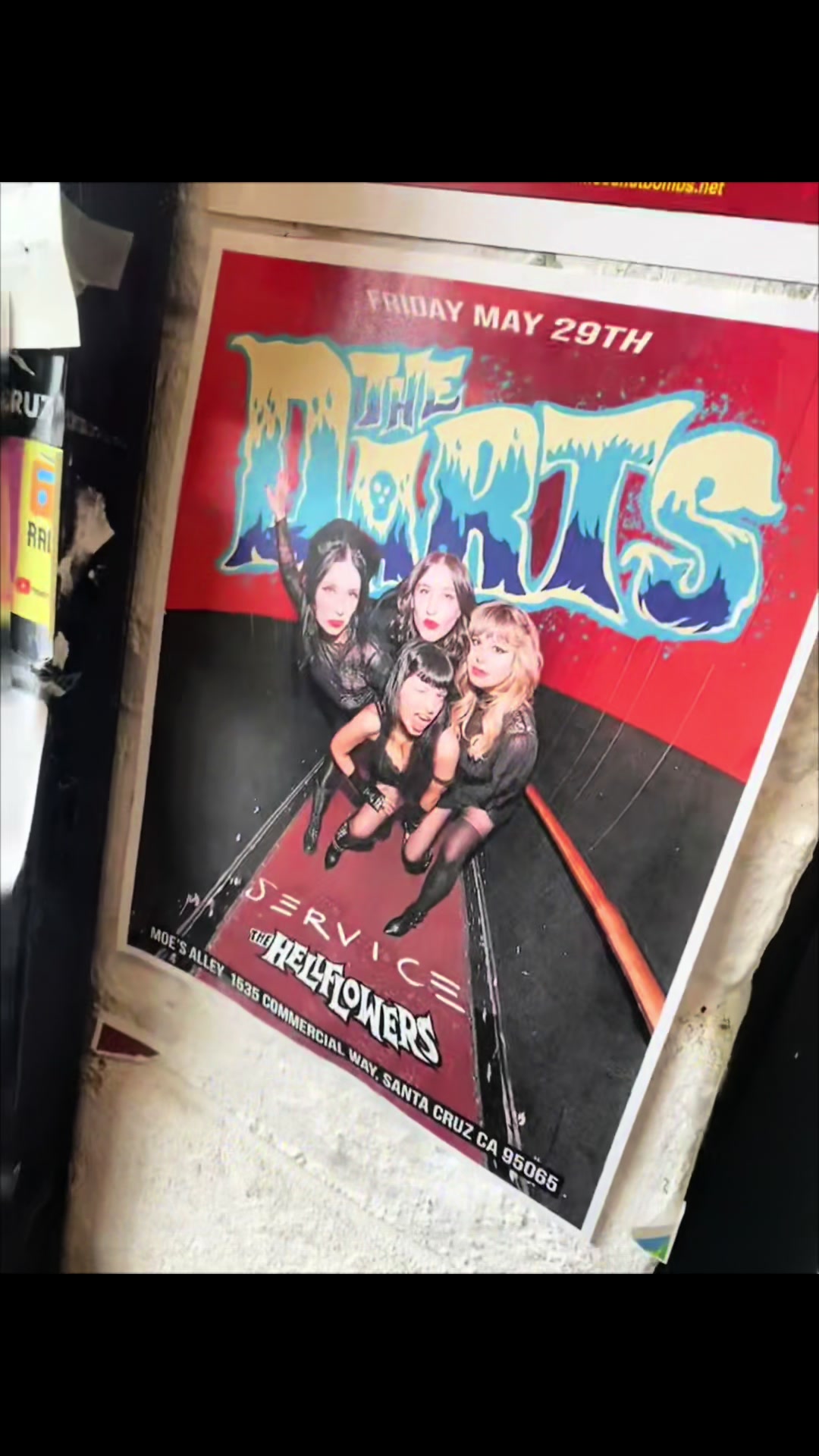 @TheHellflowers
