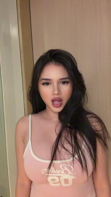 @wassuprachel 👀
