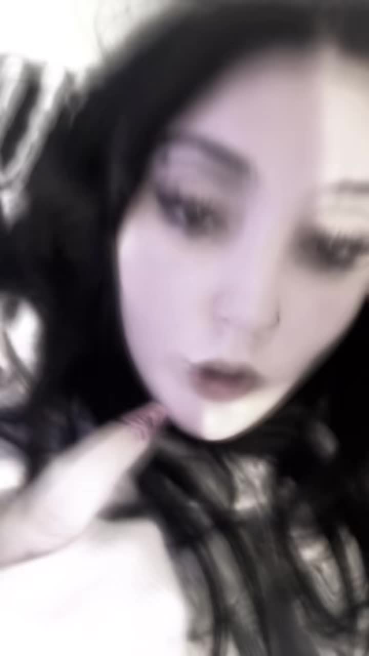 @kyra ☠︎︎