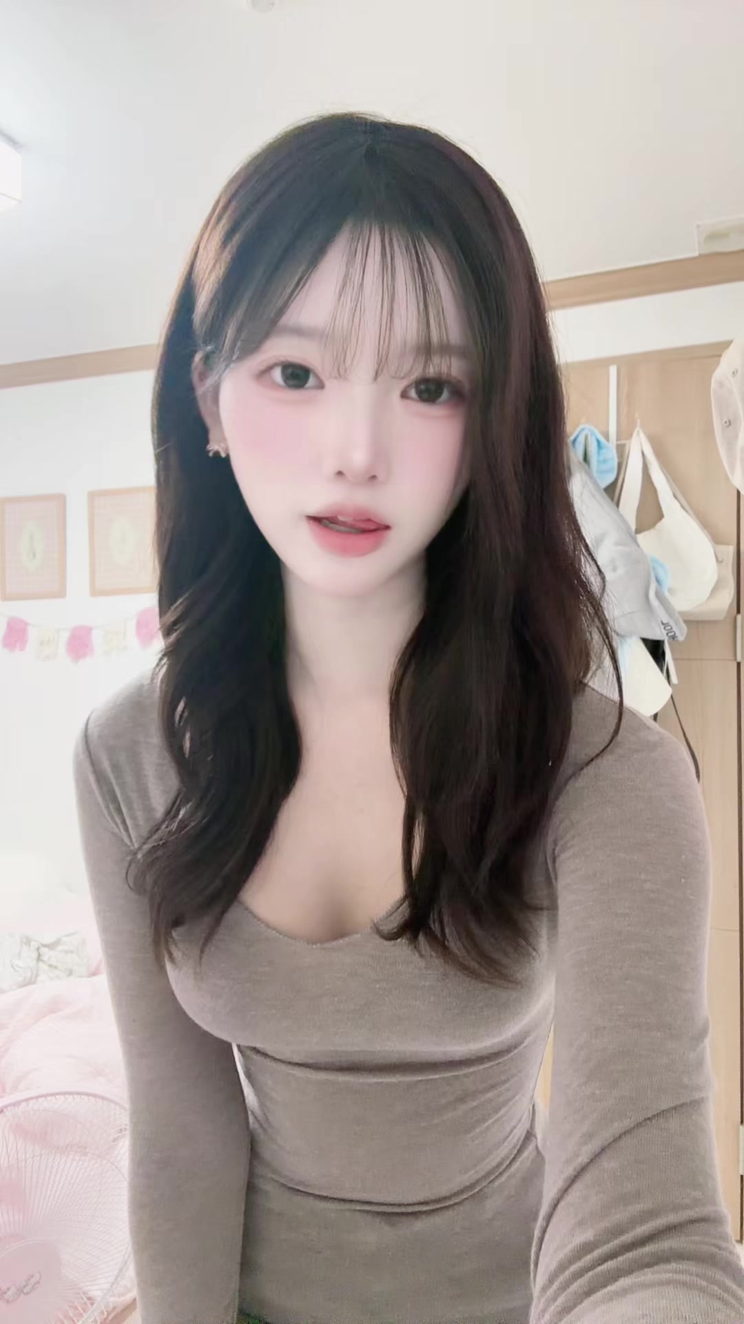 @D
