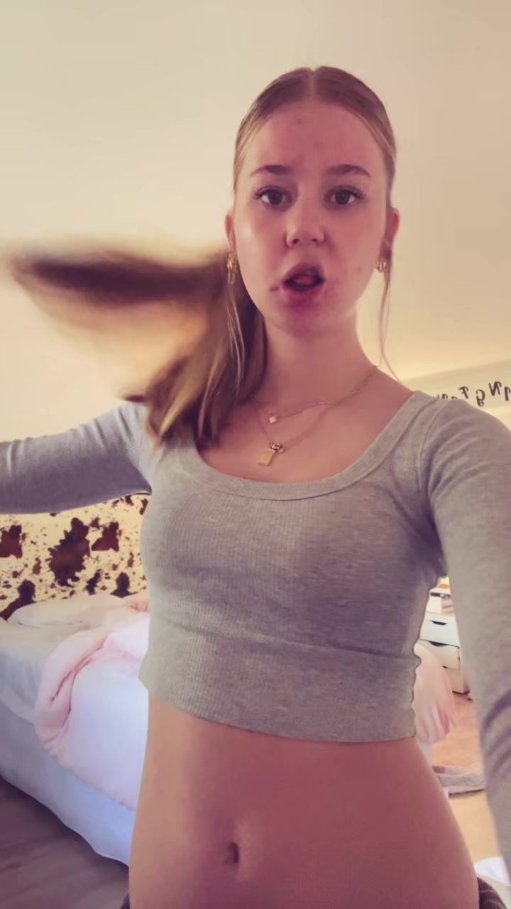 @chloefrederiksen_