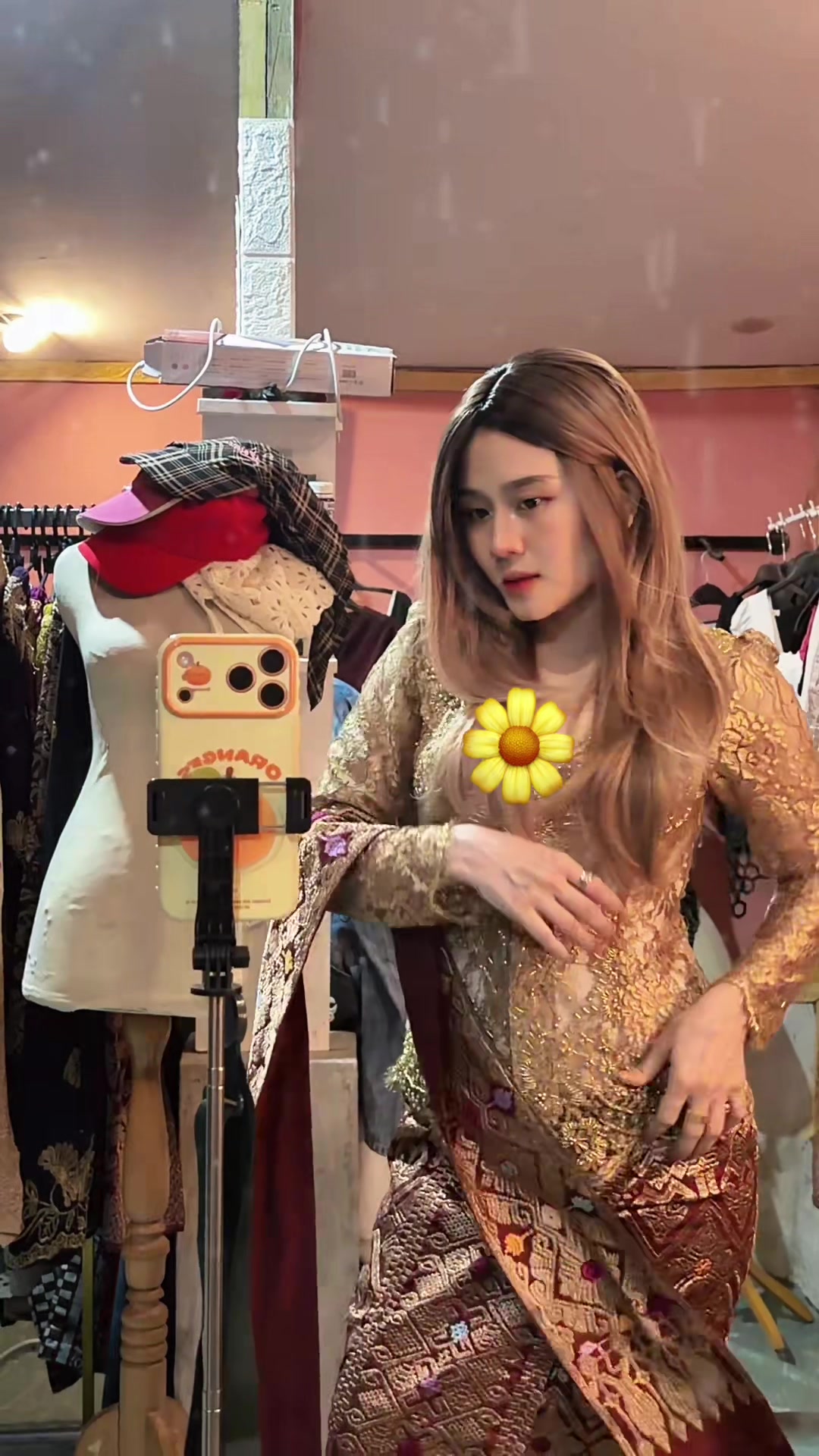 @Mey Collections