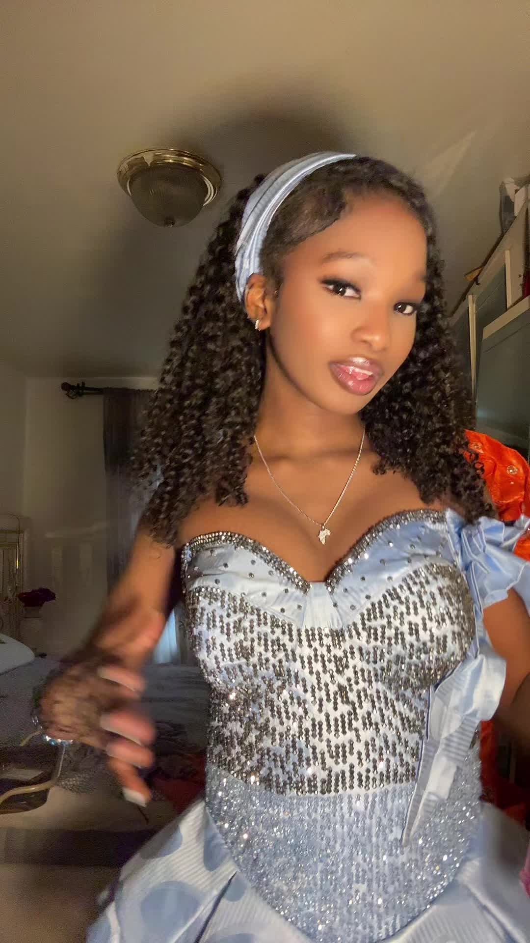 @Mariame 💎🦋💛