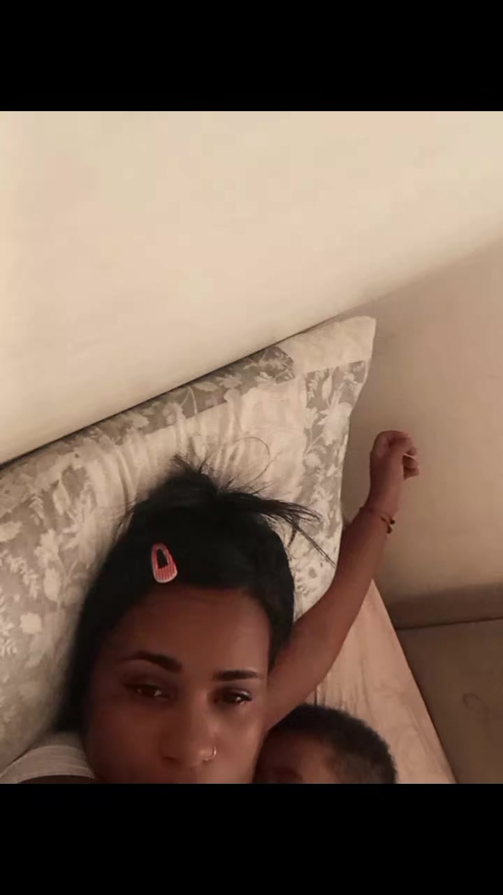 @MamãeTatiiPinheiroOfc