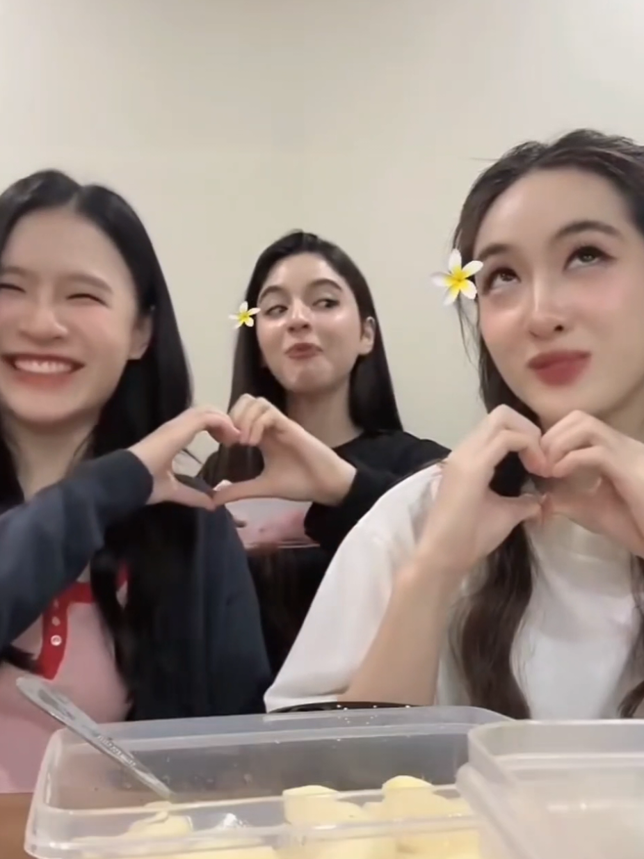 @𝐇𝐞𝐥𝐞𝐧