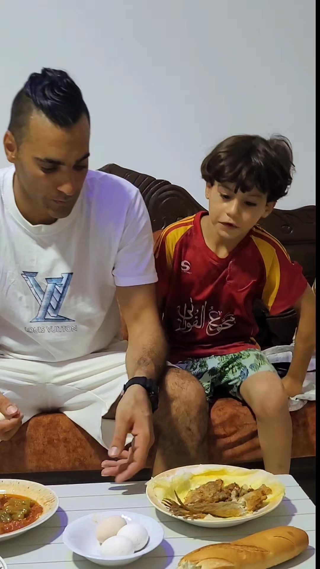 @الخال أو ولد أختوا