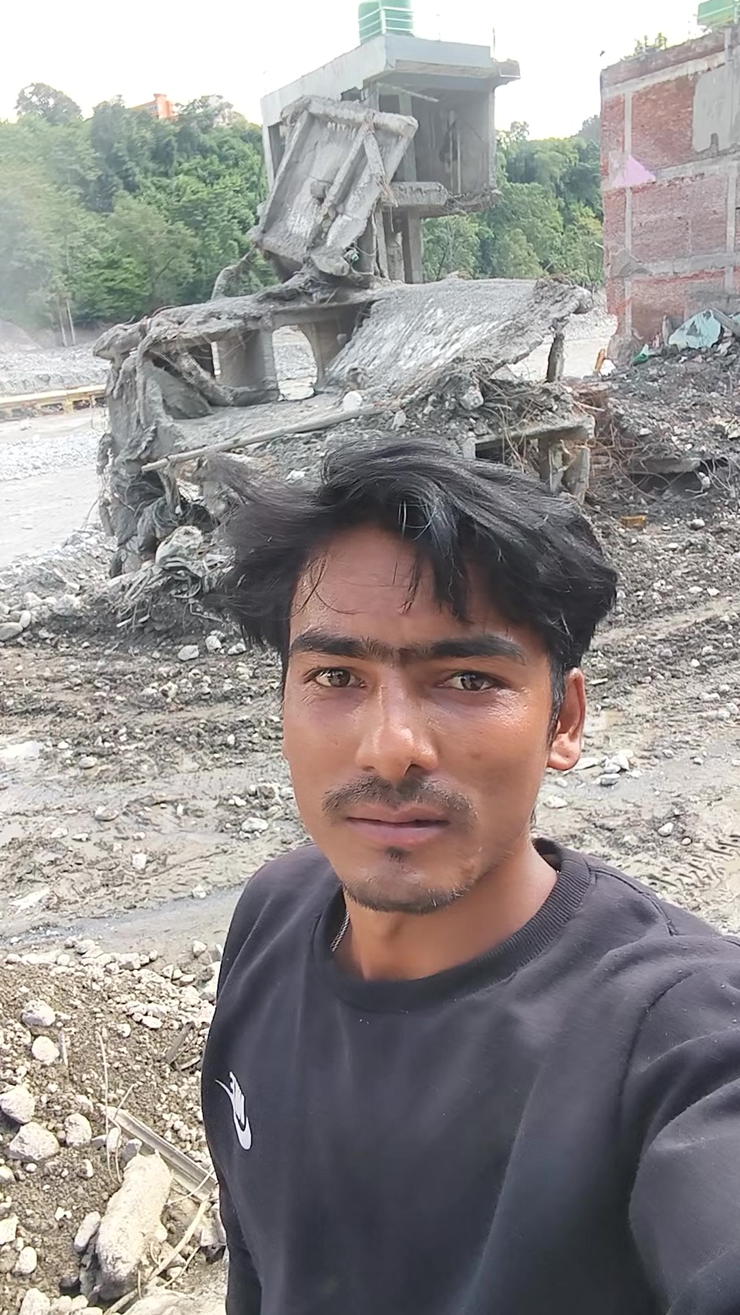 @खुमेश क्षेत्रि