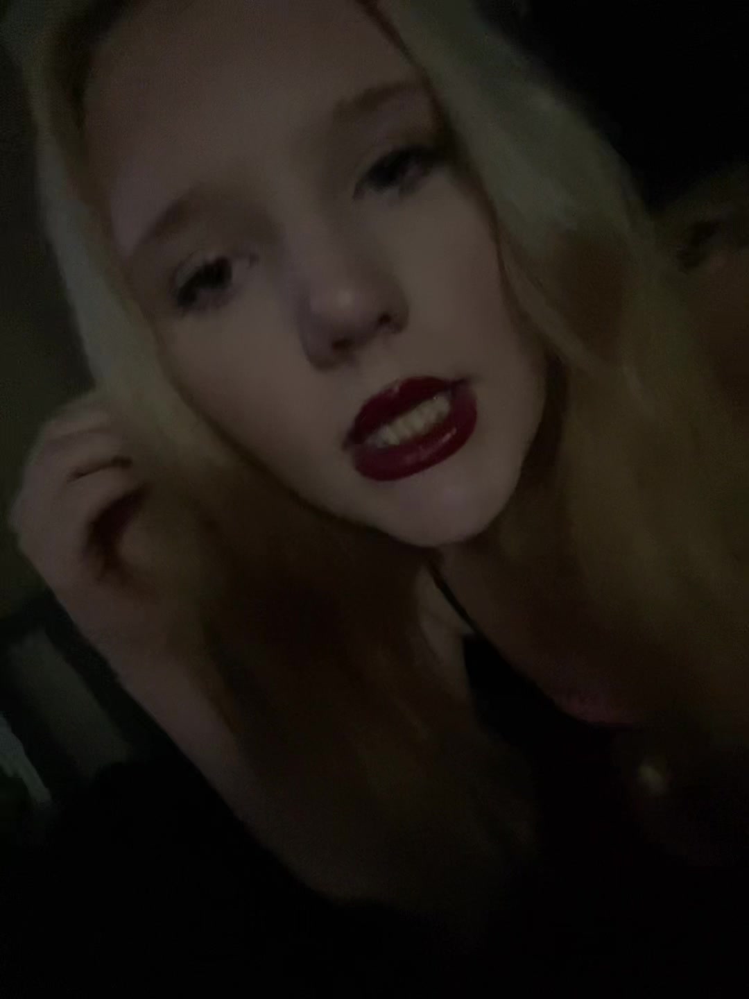 @chloe