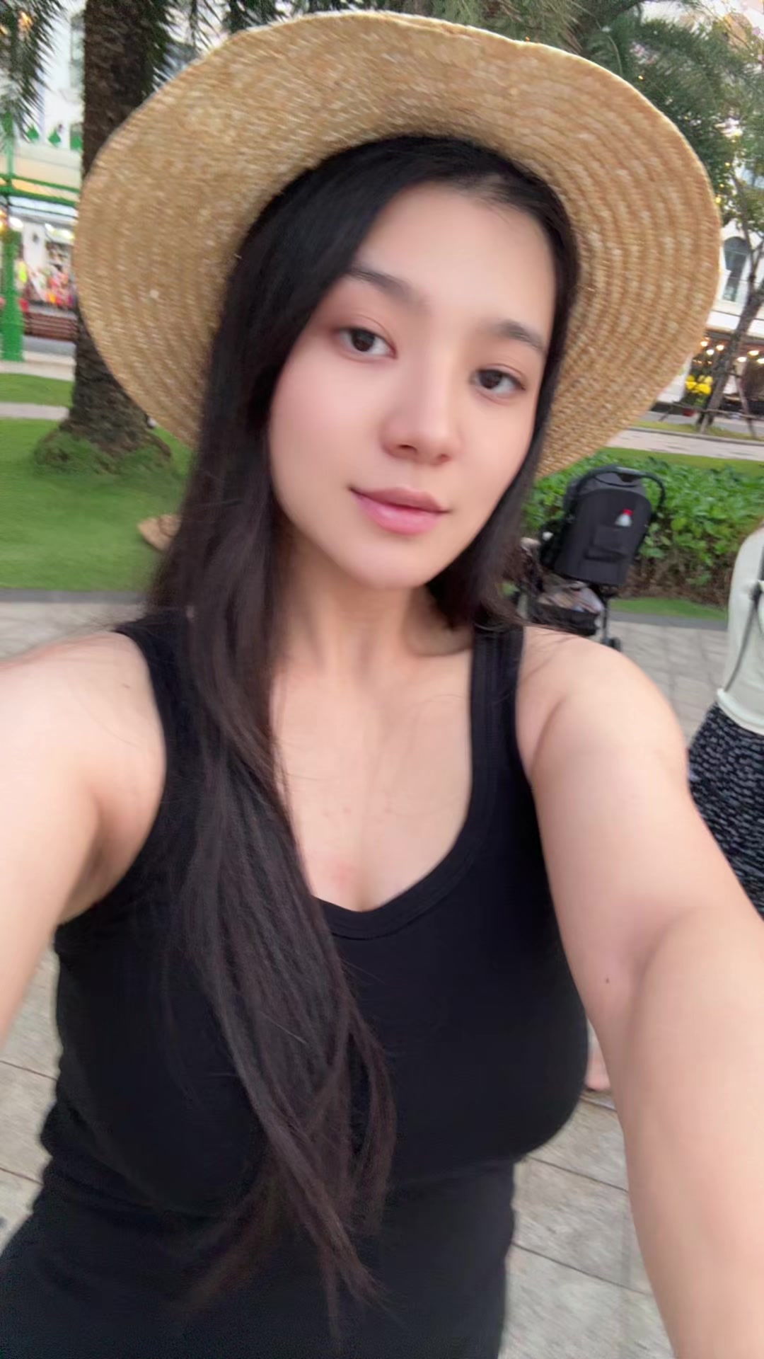 @𝒵𝒽𝒶𝓃𝑒𝓀🤍