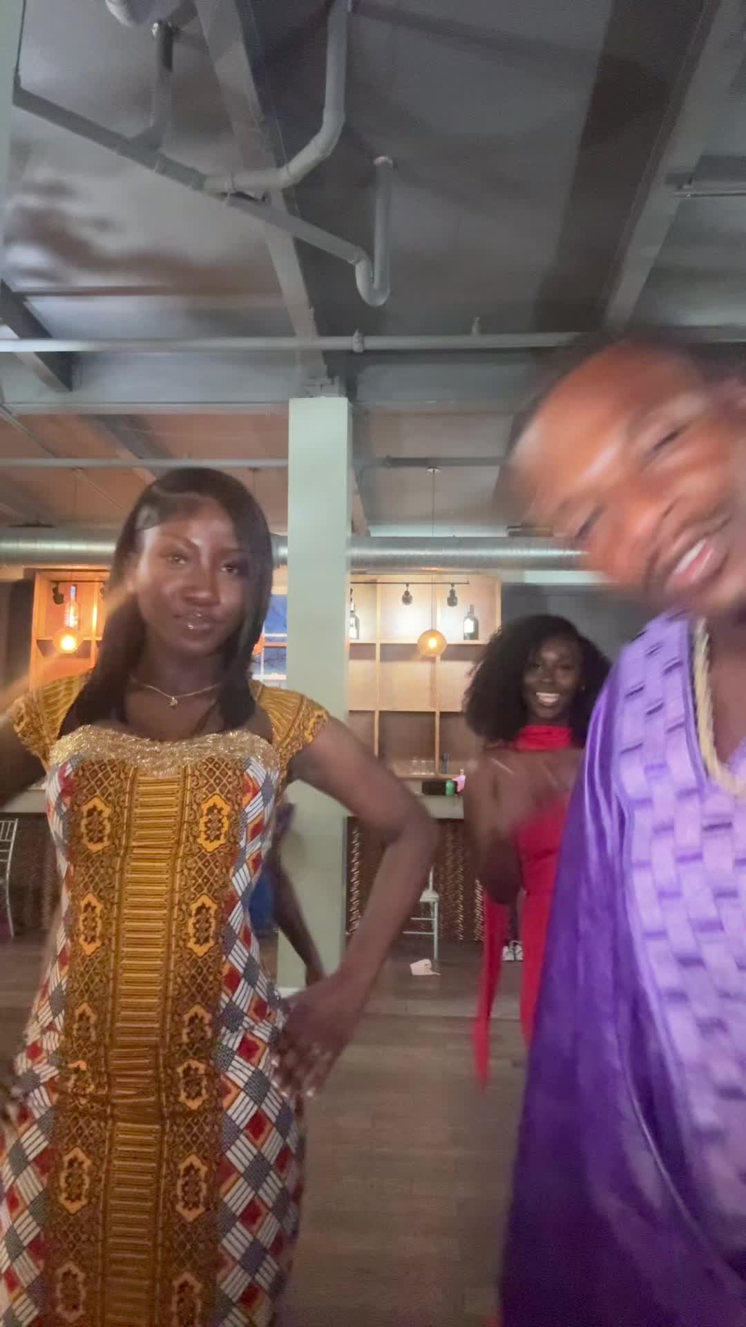 @🫰🏾