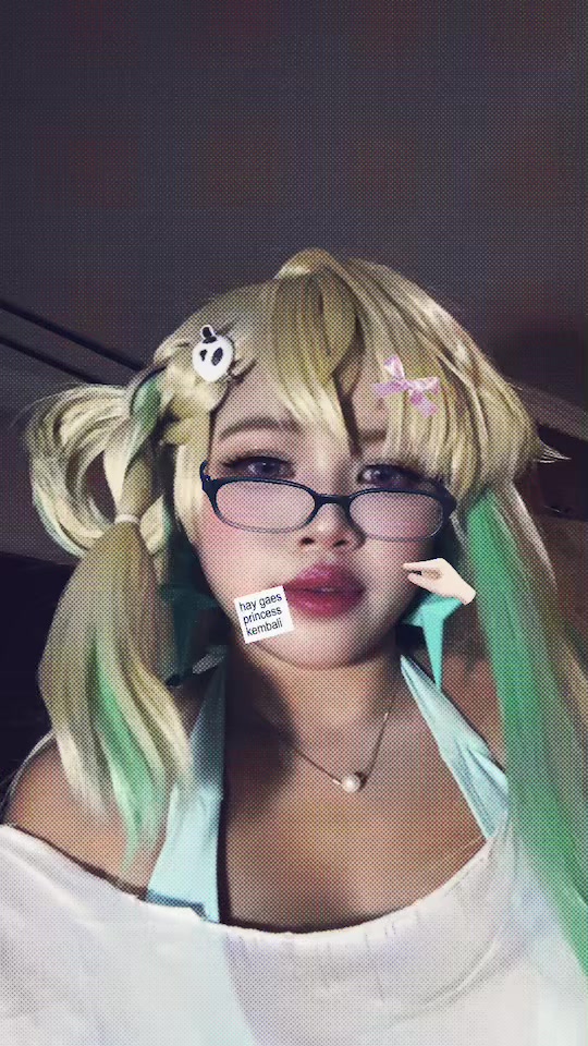 @Peachy 🩷