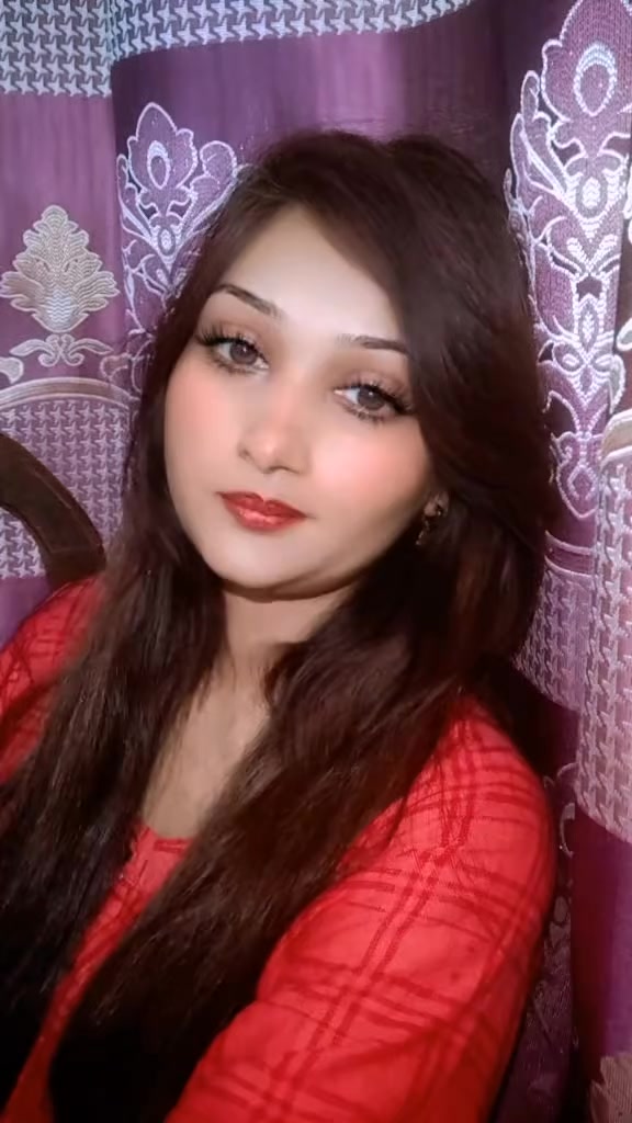 @✷🦋MISS◕❥◕KOMAL🦋✷