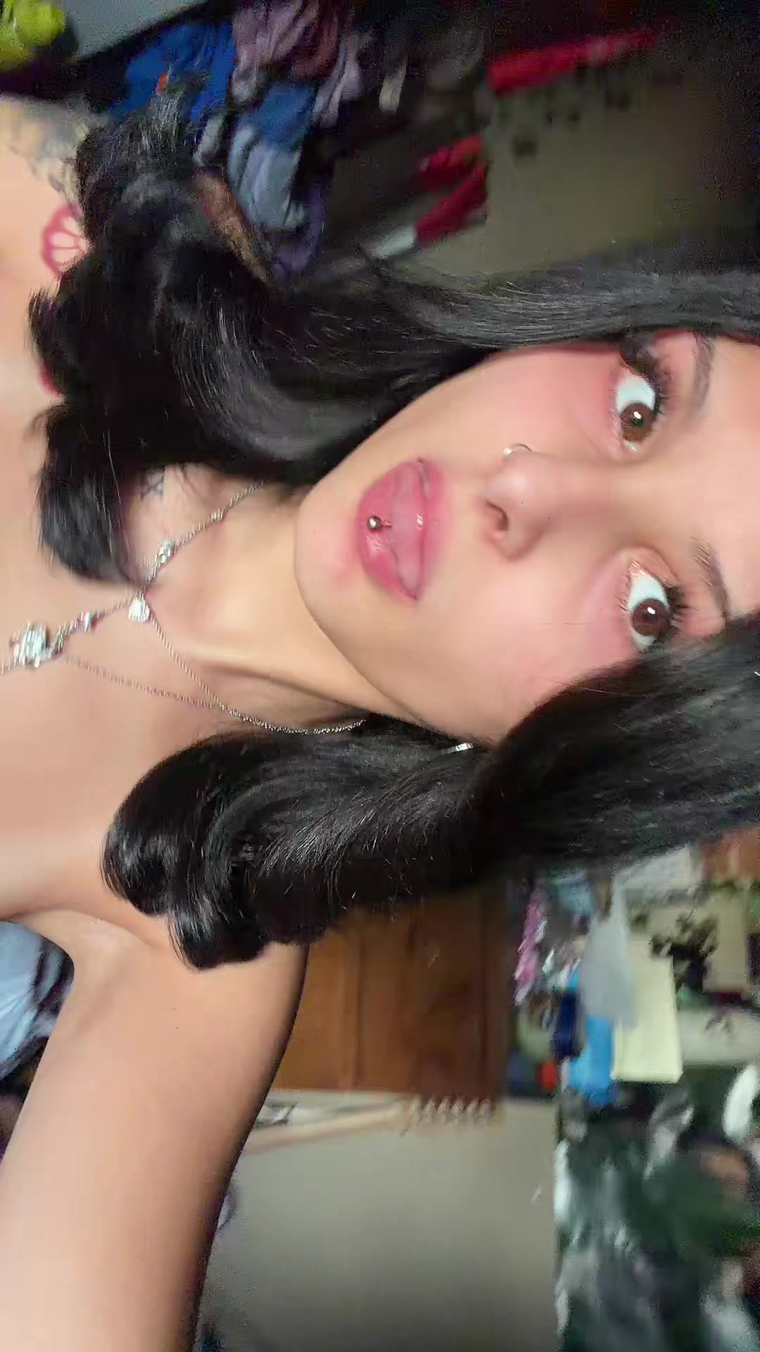 @️