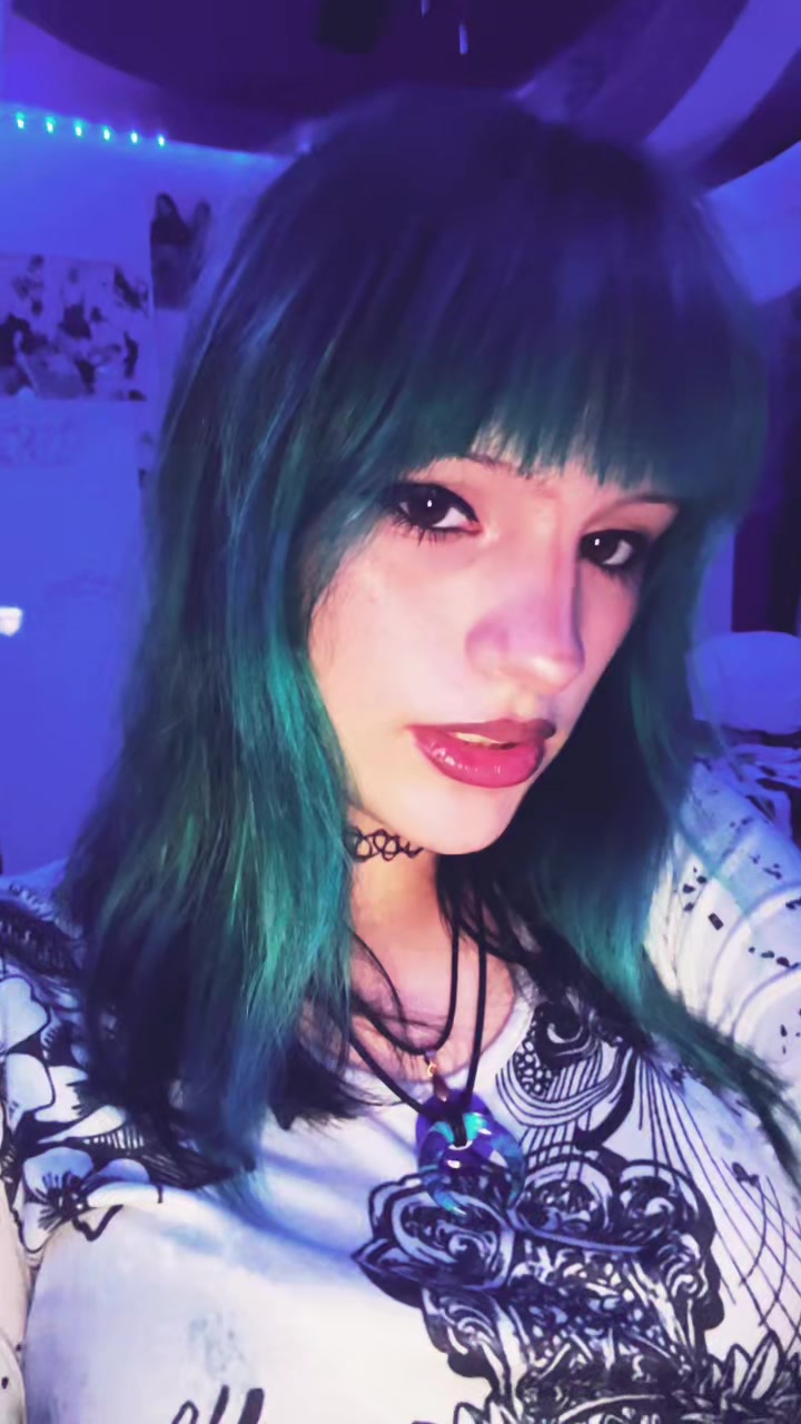 @vee 🫀
