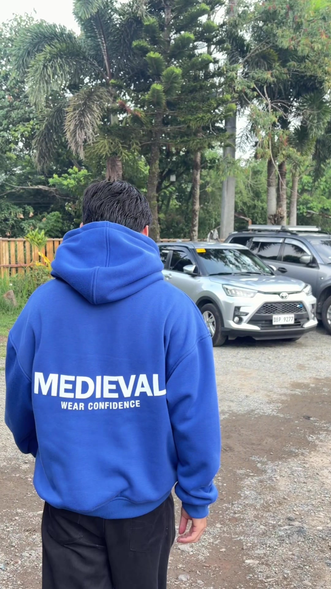 @Rovz