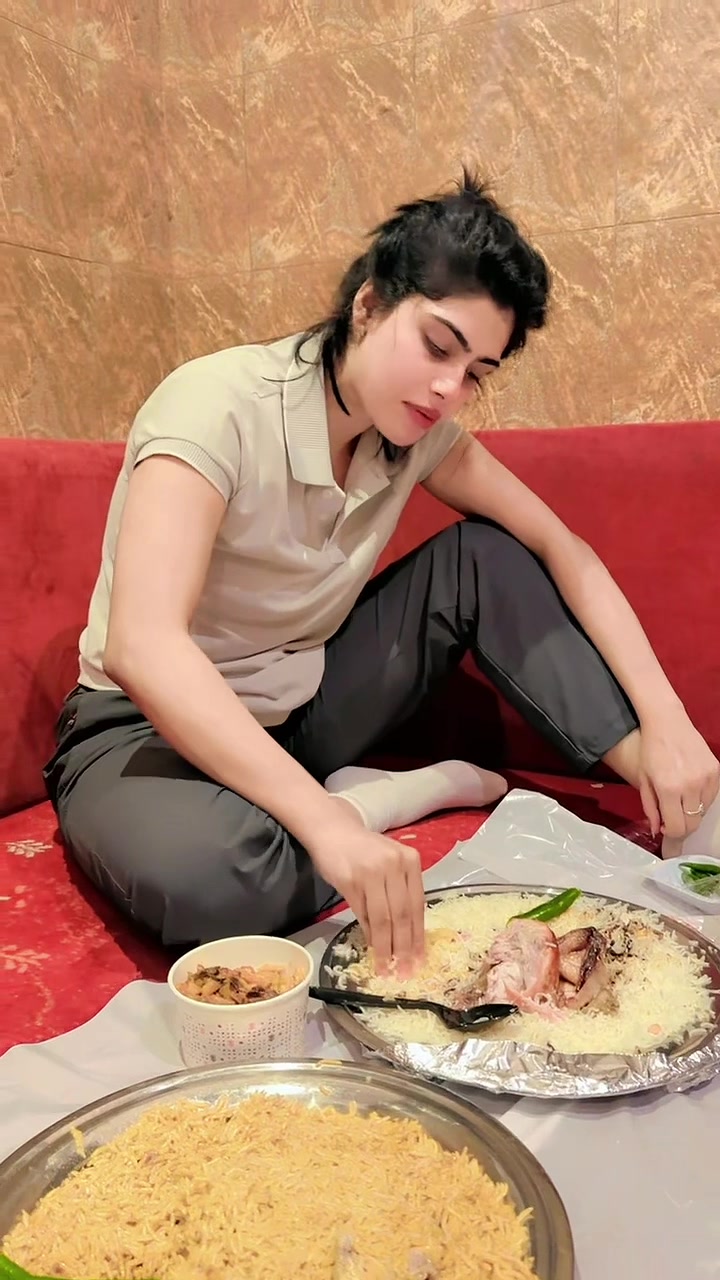 @Fiza Zia