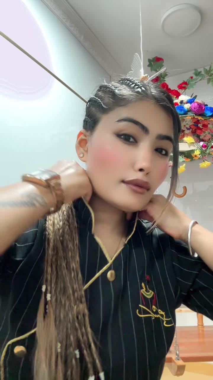 @Nina Furic🕊️
