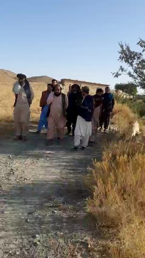 @izatullah2800