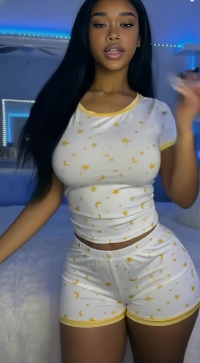 @EbonyAuraX