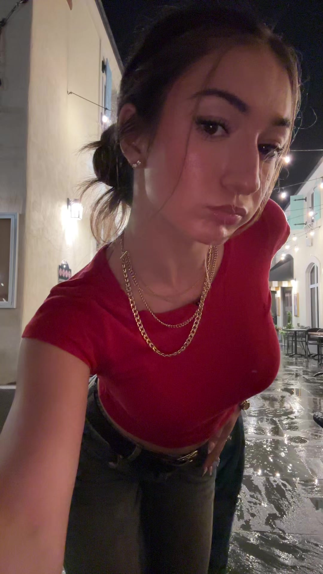 @Bella