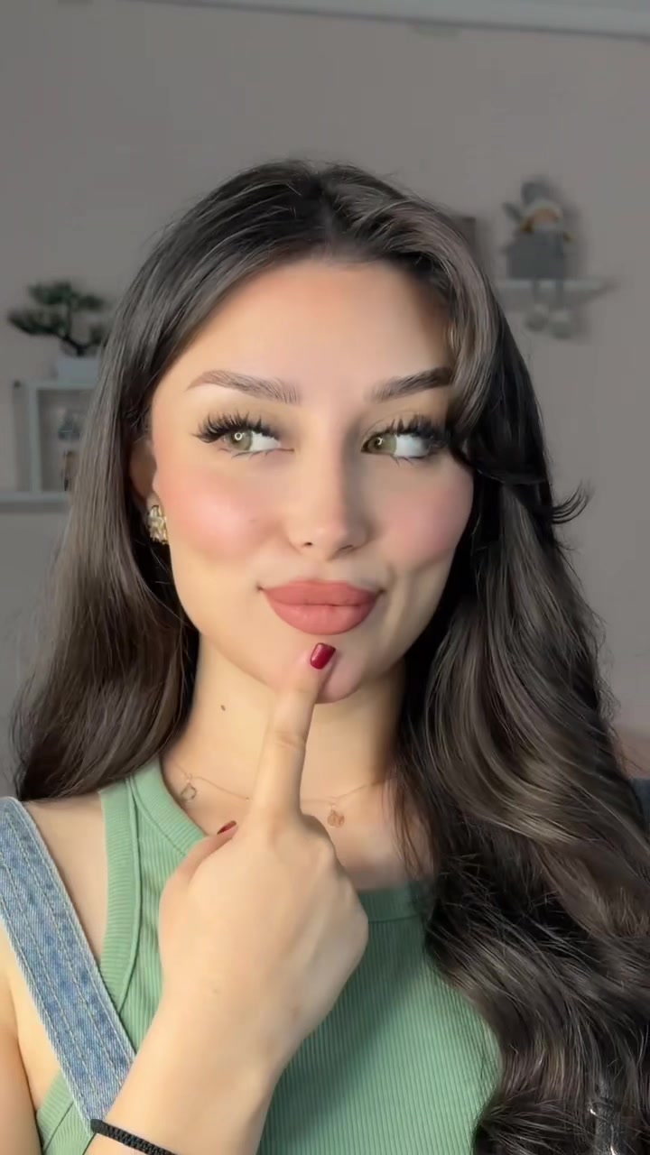 @Taya2002a