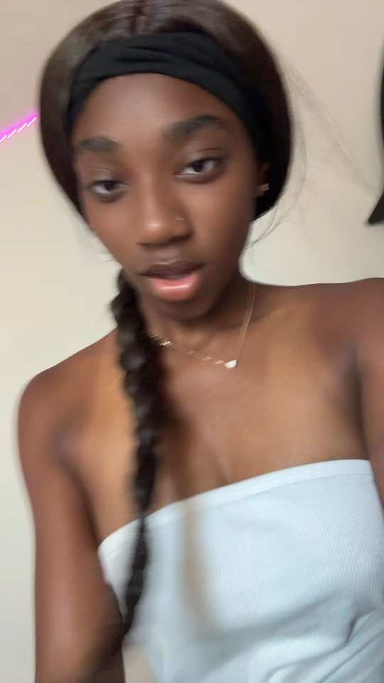 @lil_yani_17